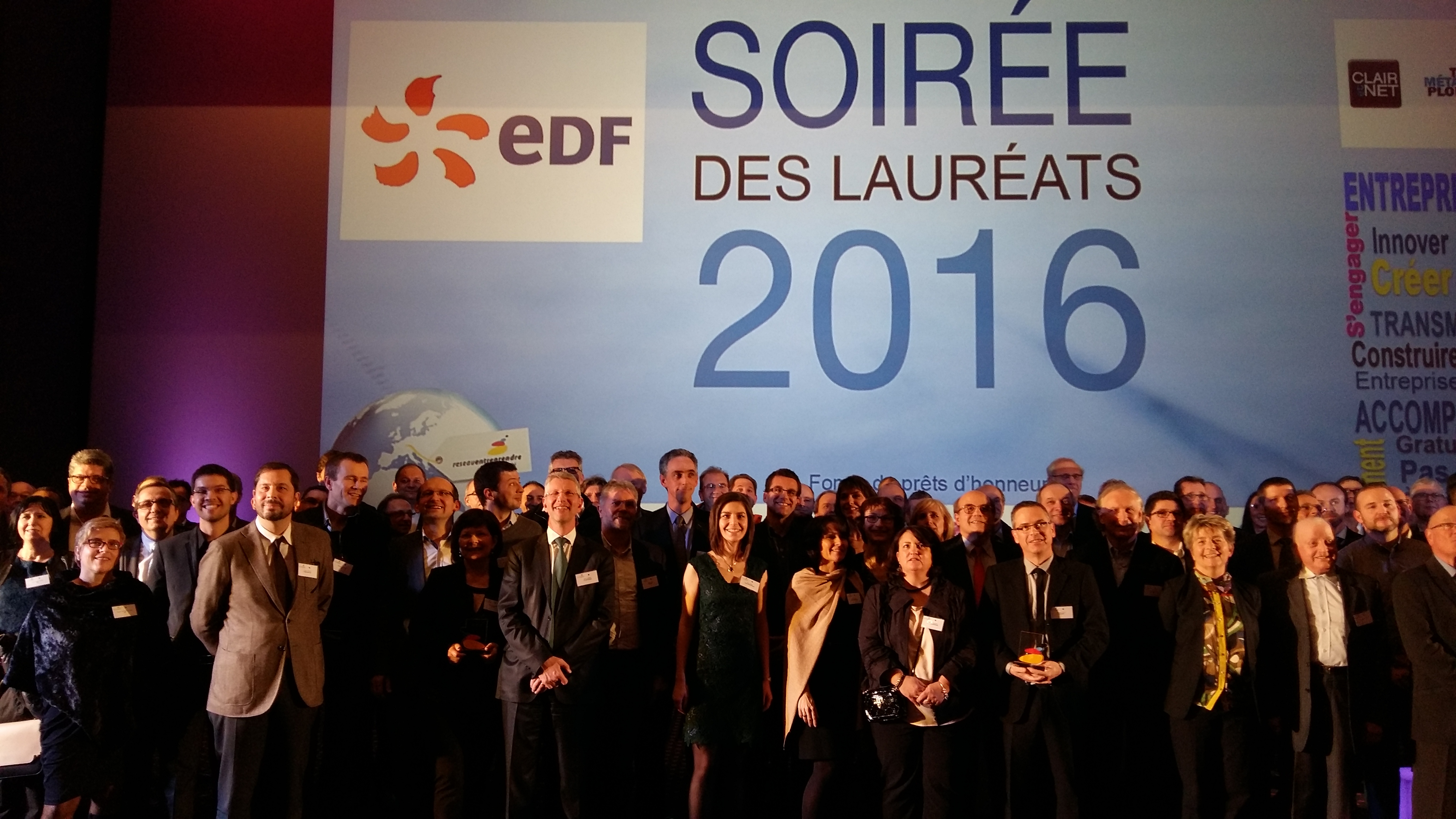 EDF ReseauEntreprendre Soiree2016 RemiseTrophee PhotoGroupe